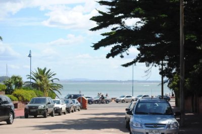 APARTAMENTO EN EDIFICIO BETH, PENINSULA, PUNTA DEL ESTE 