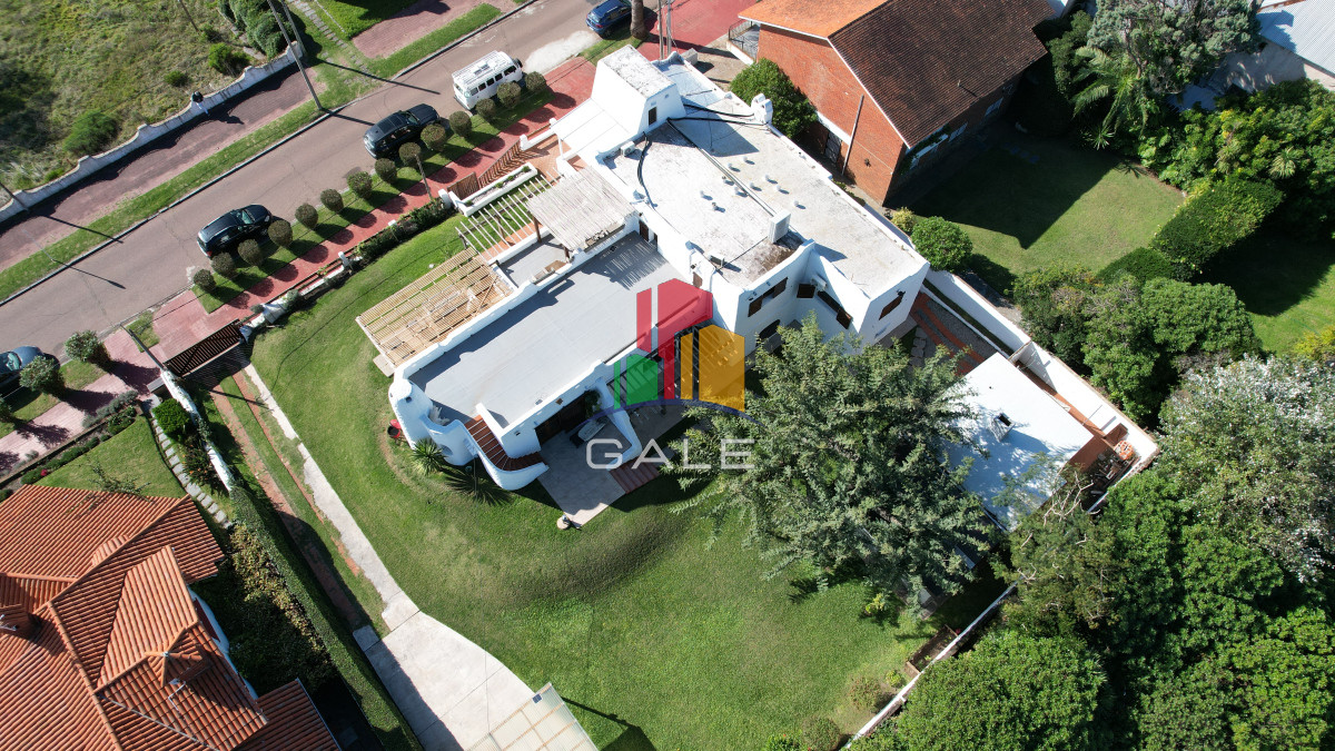 Casa ID.4731 - Chalet en venta con vista al mar en casco histórico de la Península. 