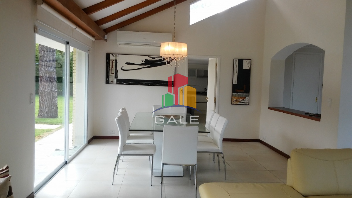 Casa ID.3738 - Hermosa casa en venta en la zona de la Mansa.