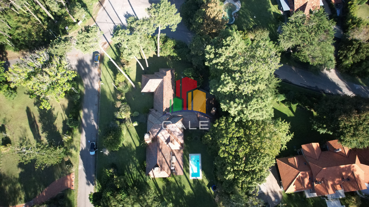 Casa ID.4736 - Hermosa mansión en Golf de 6 dormitorios , Punta del Este