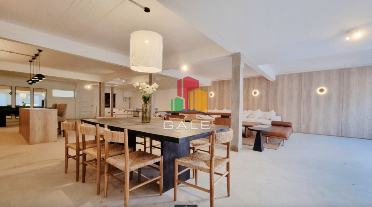 Casa ID.4728 - En venta espectacular casa de 5 dormitorios en Golf, Punta del Este