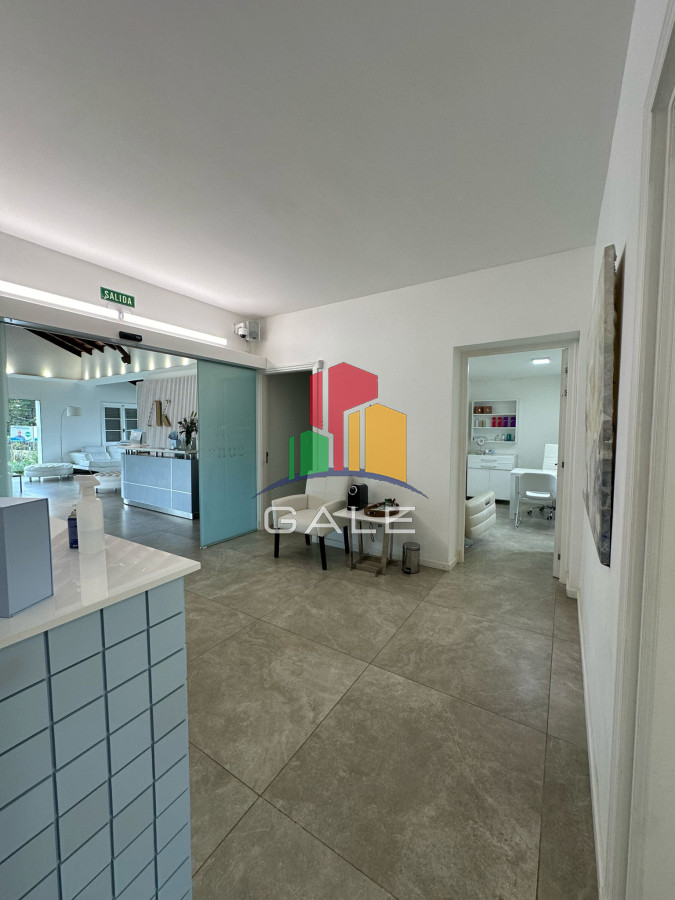 Casa ID.4738 - Casa ideal para clinica privada, zona comercial, Punta del Este