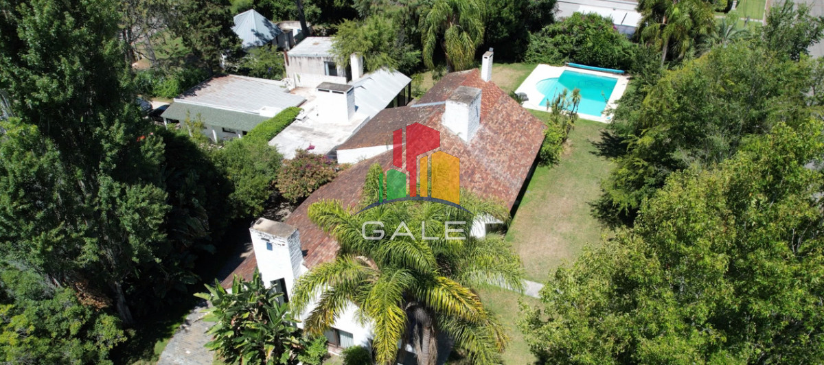 Casa ID.4735 - En venta casa en Barrio Golf, Punta del Este de 6 dormitorios.