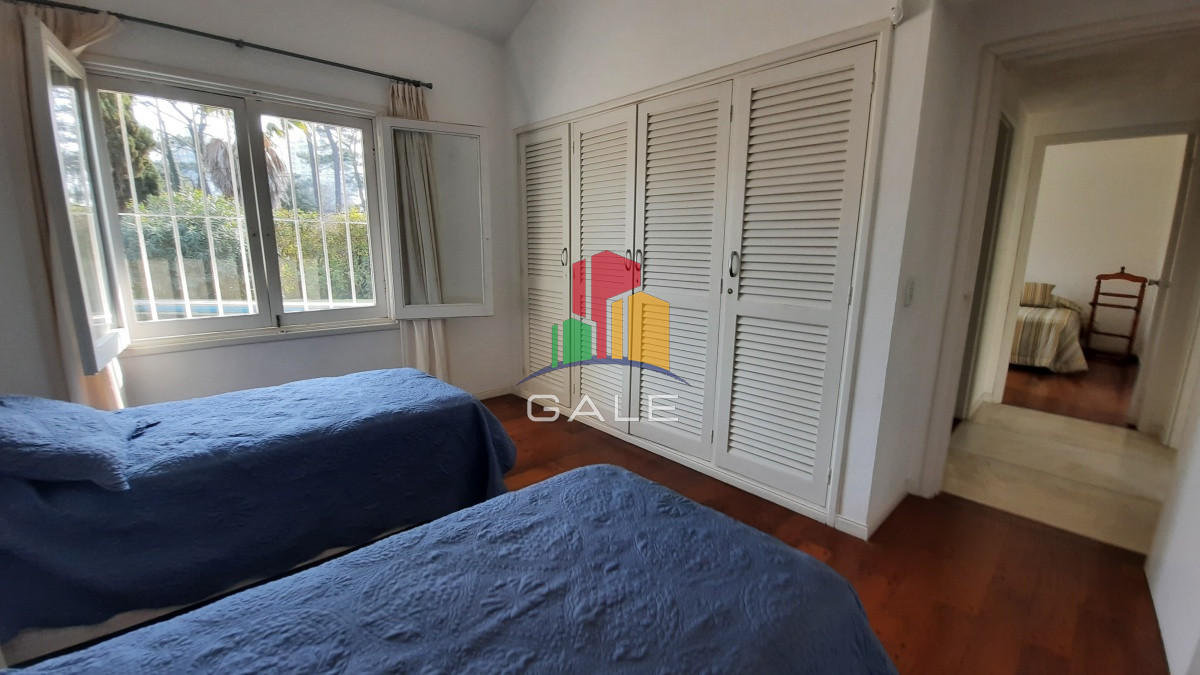 Casa ID.3970 - Exclusiva casa de 4 dormitorios con piscina en Punta del Este