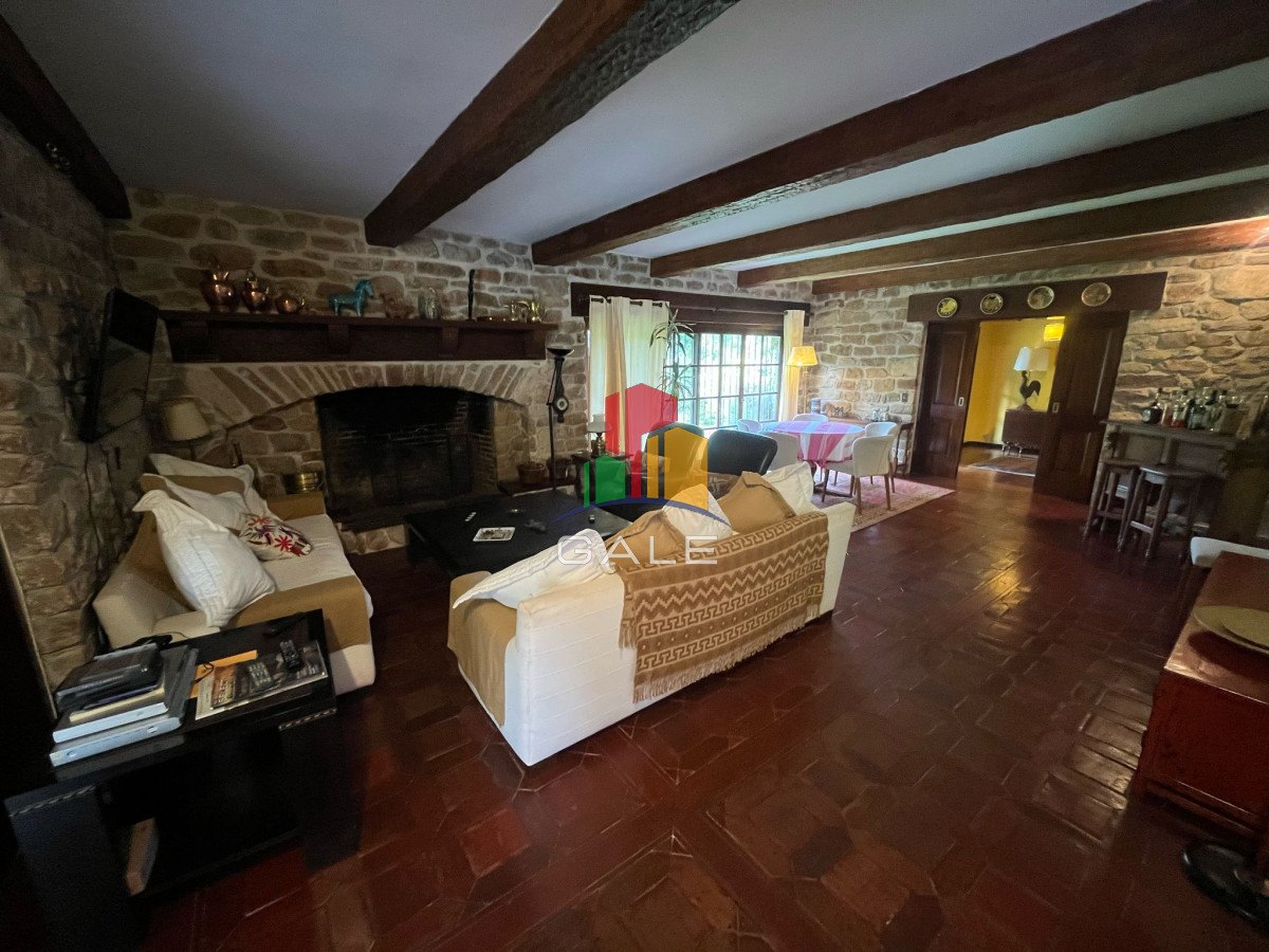 Casa ID.4736 - Hermosa mansión en Golf de 6 dormitorios , Punta del Este