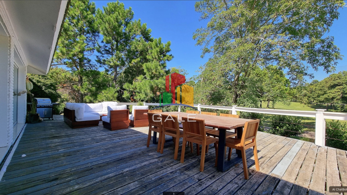 Casa ID.4728 - En venta espectacular casa de 5 dormitorios en Golf, Punta del Este