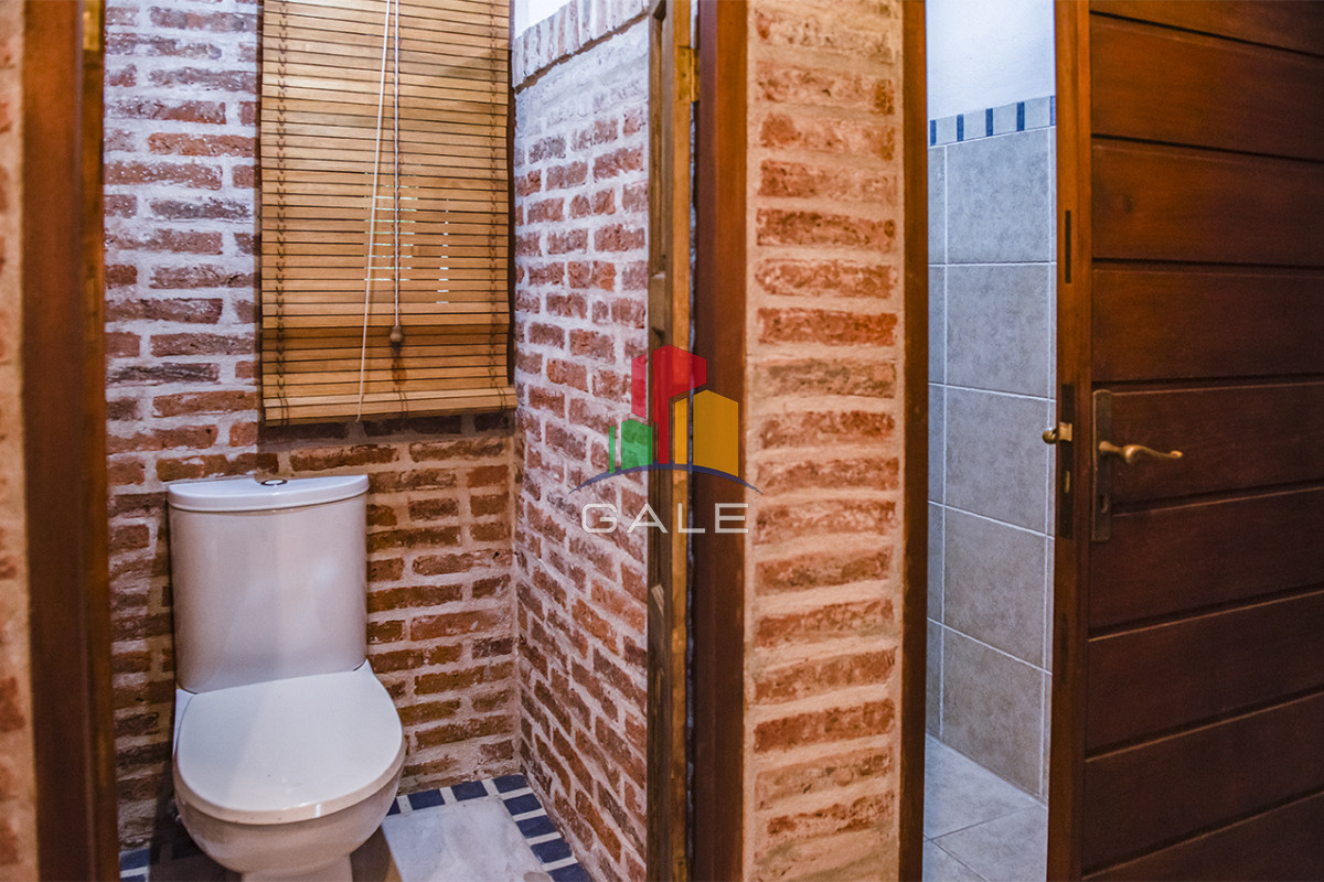 Casa ID.3723 - Vende casa de 4 dormitorios en Cantegirl, Punta del Este