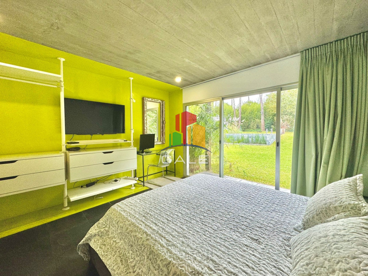 Casa ID.4730 - En venta casa de 5 dormitorios en San Rafael, con piscina 