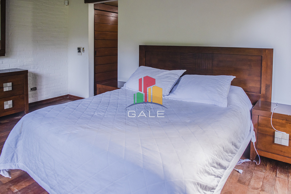 Casa ID.3723 - Vende casa de 4 dormitorios en Cantegirl, Punta del Este