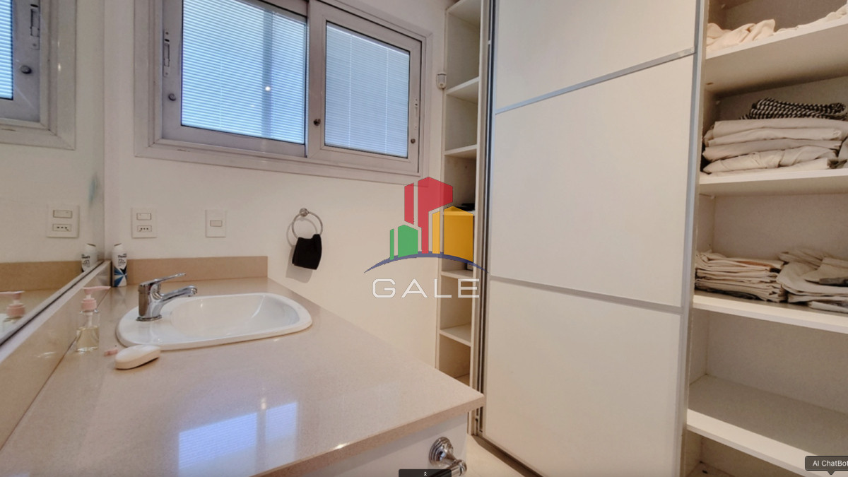 Casa ID.4728 - En venta espectacular casa de 5 dormitorios en Golf, Punta del Este