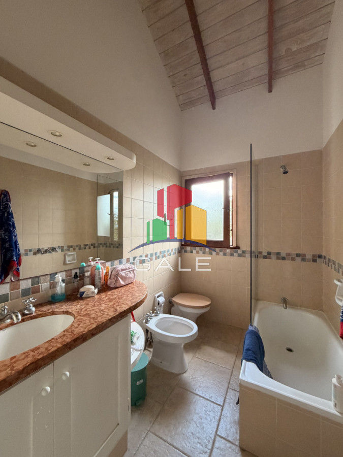 Casa ID.4733 - Vende hermosa casa en san rafael , cerca del mar, Punta del Este