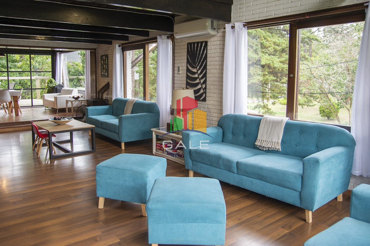 Casa ID.3737 - Casa en Venta de 5 dormitorios en San Rafael , Punta del este 