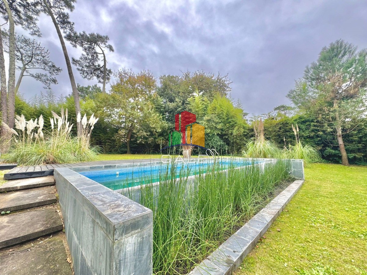 Casa ID.4730 - En venta casa de 5 dormitorios en San Rafael, con piscina 