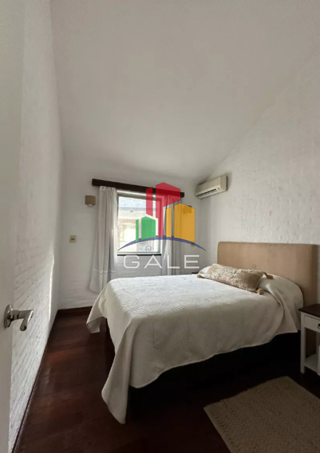 Casa ID.3961 - Vende espectacular casa en Lugano de 3 dormitorios, con piscina y parrillero.