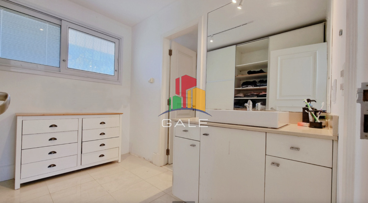 Casa ID.4728 - En venta espectacular casa de 5 dormitorios en Golf, Punta del Este