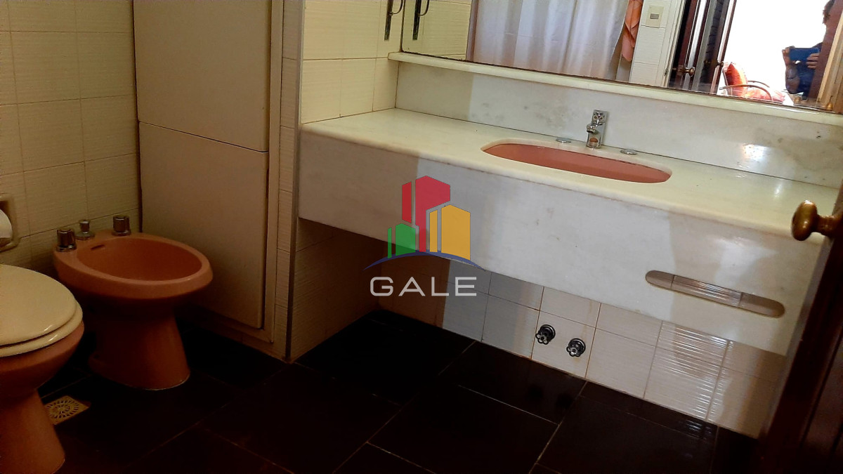 Casa ID.3735 - Casa de 4 dormitorios en venta en Playa Mansa, Punta del Este