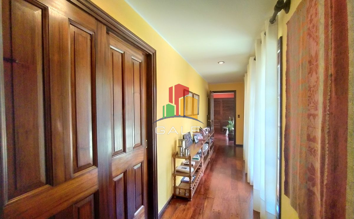 Casa ID.4736 - Hermosa mansión en Golf de 6 dormitorios , Punta del Este