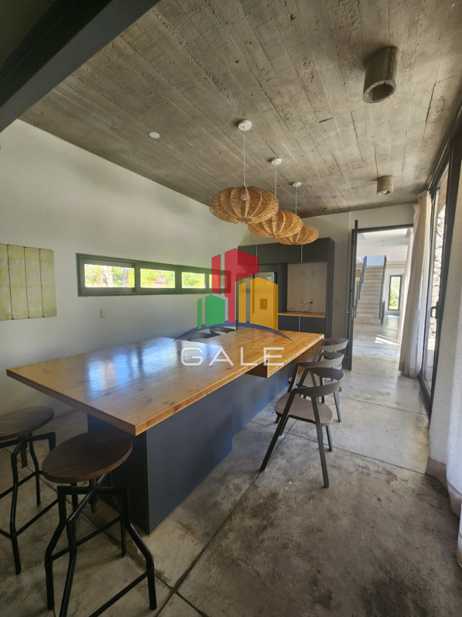 Casa ID.4727 - Casa en Alborada - Punta del Este de 5 dormitorios 