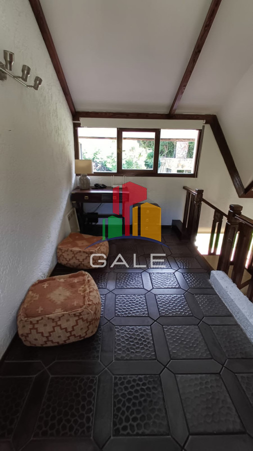 Casa ID.3733 - Vende gran casa para vivir todo el año, de 3 dormitorios en Punta del Este 
