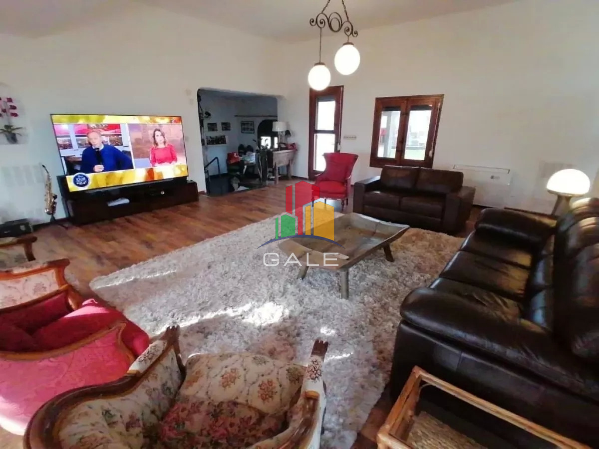 Casa ID.4731 - Chalet en venta con vista al mar en casco histórico de la Península. 