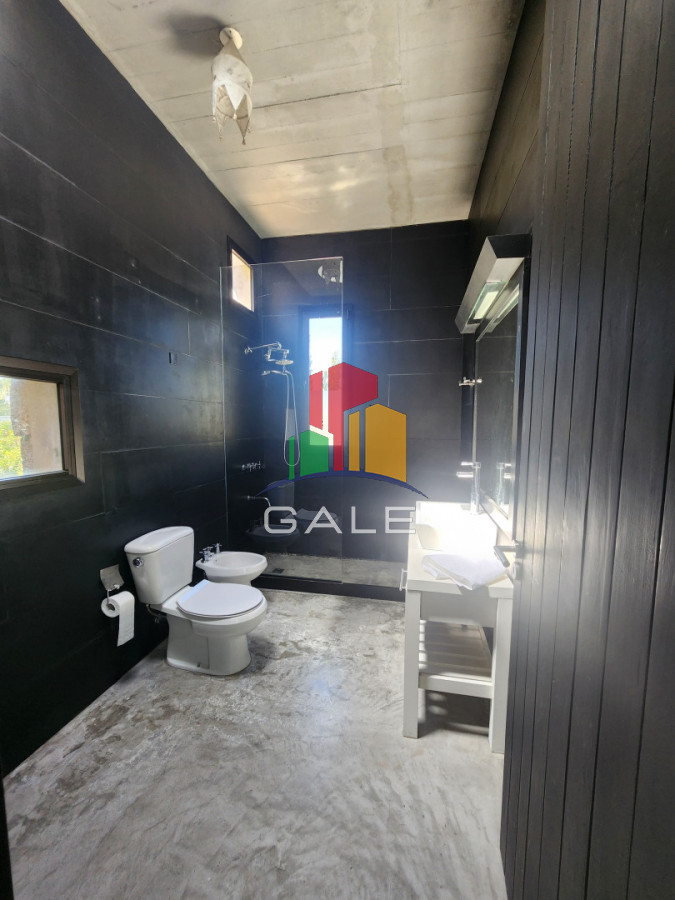 Casa ID.4727 - Casa en Alborada - Punta del Este de 5 dormitorios 