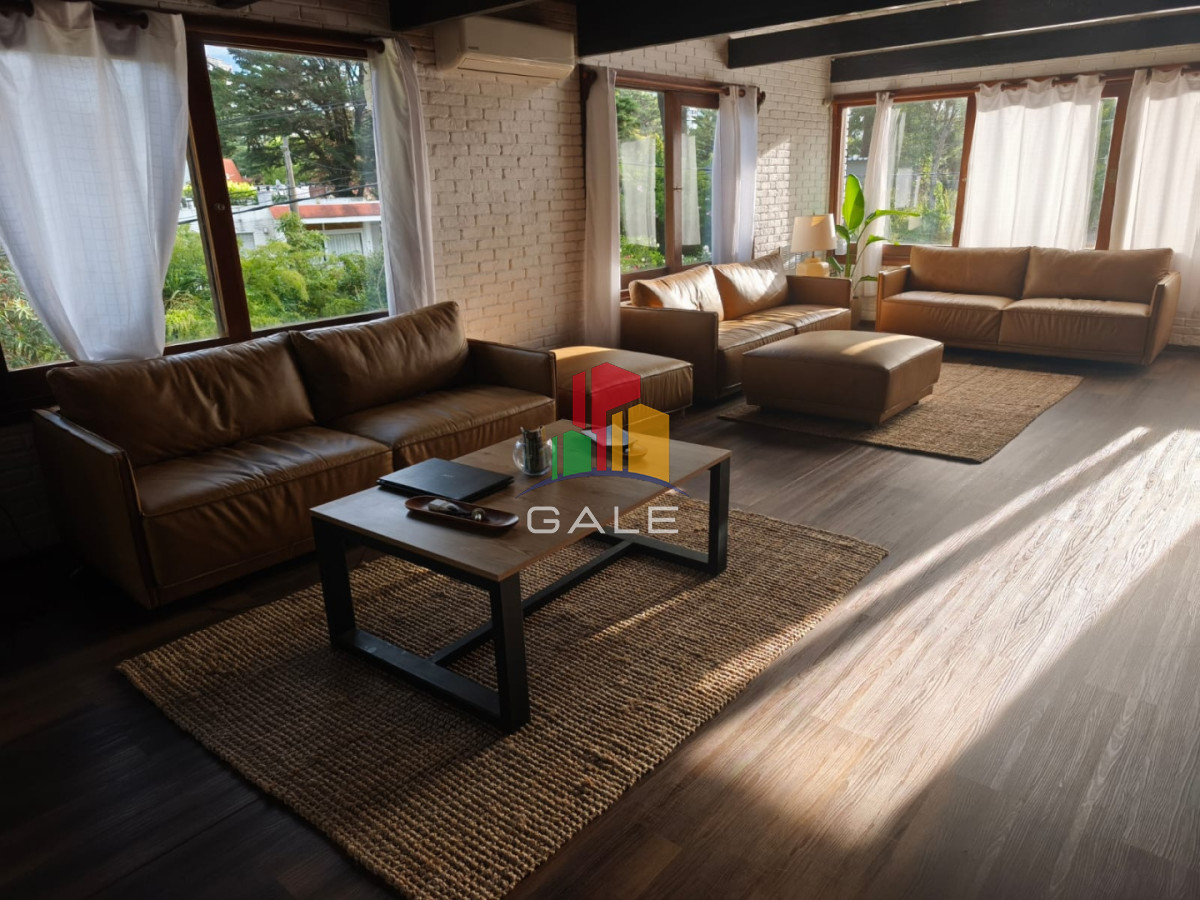 Casa ID.3737 - Casa en Venta de 5 dormitorios en San Rafael , Punta del este 