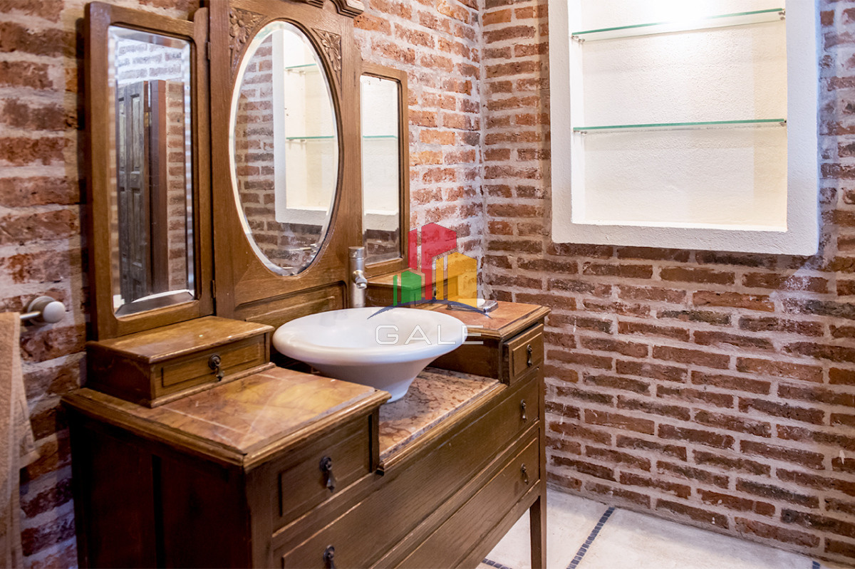 Casa ID.3723 - Vende casa de 4 dormitorios en Cantegirl, Punta del Este