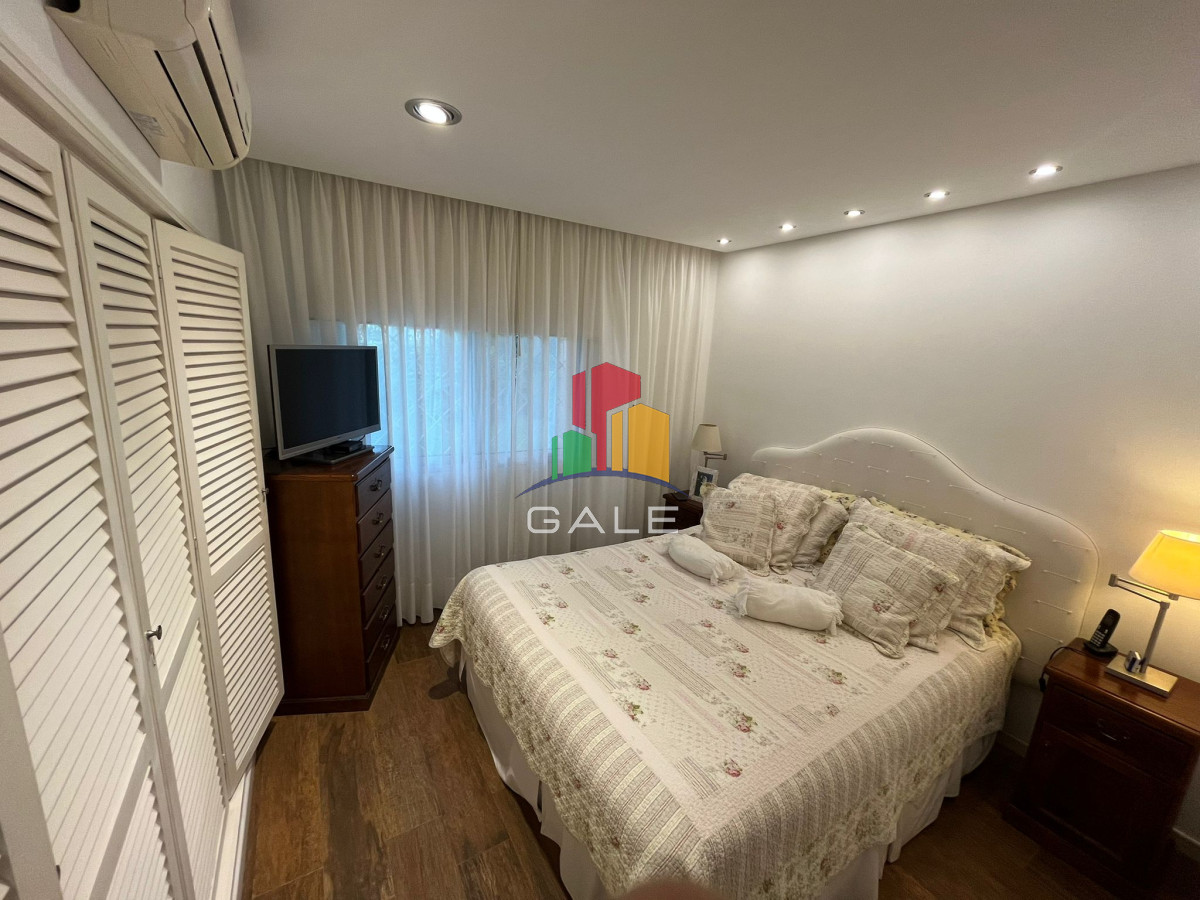 Casa ID.3730 - Hermosa Casa en venta de 4 dormitorios en Cantegril, Punta del este. 