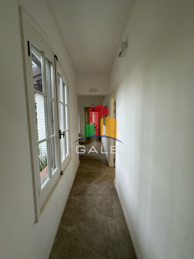 Casa ID.4738 - Casa ideal para clinica privada, zona comercial, Punta del Este