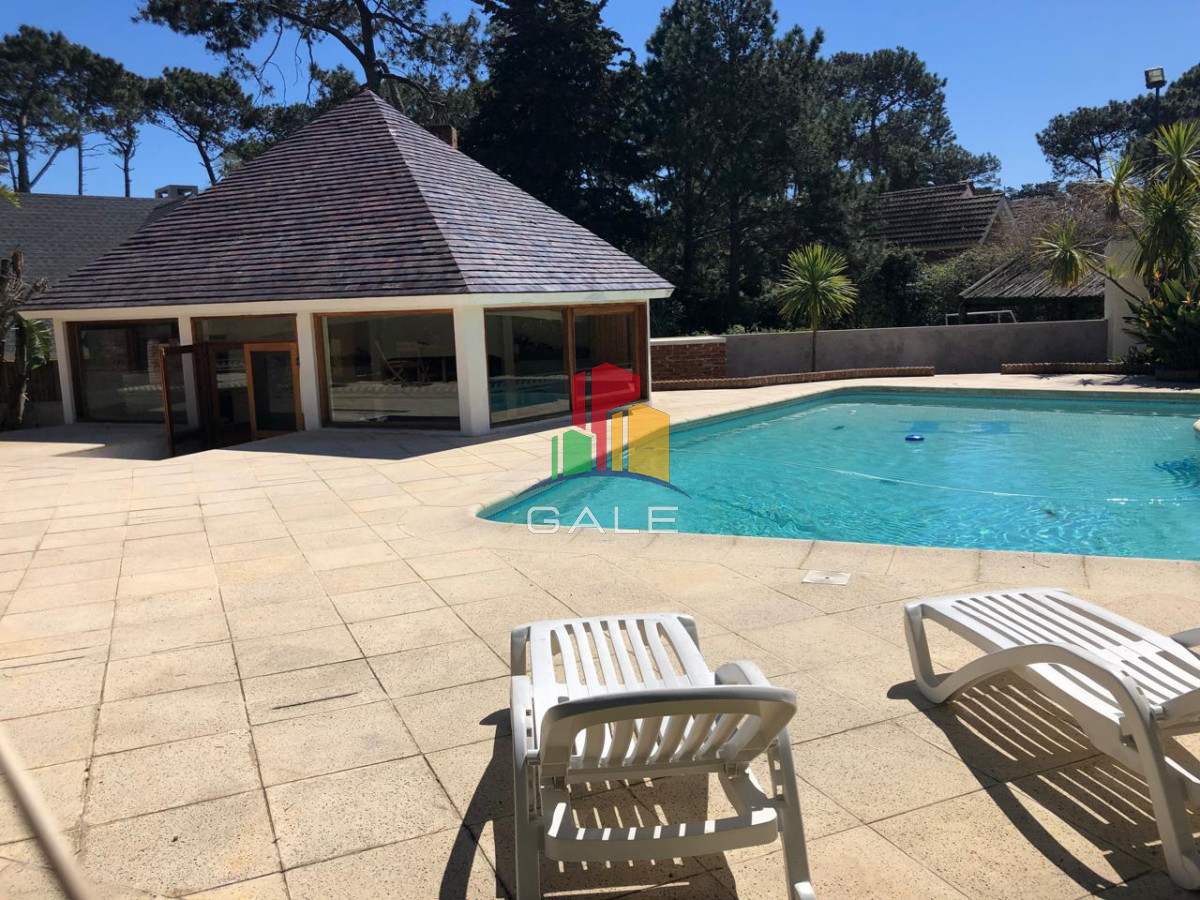 Casa ID.3740 - Hermosa casa en venta en Punta del Este