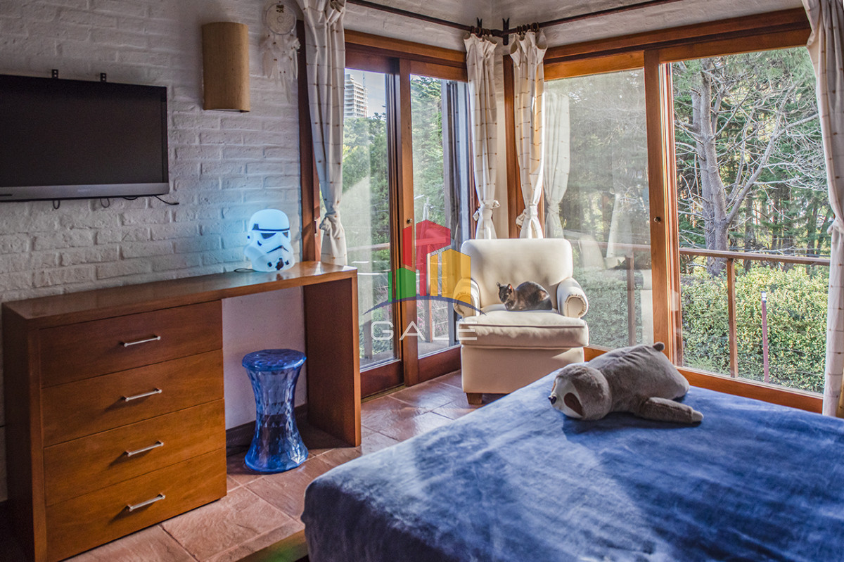 Casa ID.3723 - Vende casa de 4 dormitorios en Cantegirl, Punta del Este