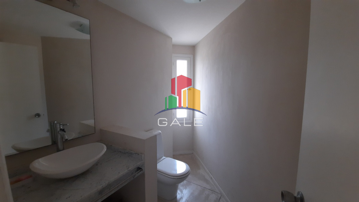Casa ID.3970 - Exclusiva casa de 4 dormitorios con piscina en Punta del Este