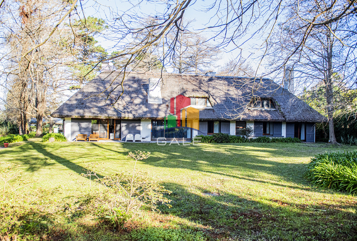 Casa ID.4739 - Casa de 4 dormitorios en venta, en Golf Punta del Este