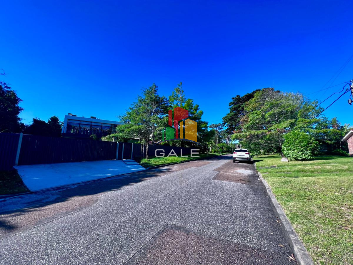 Casa ID.3966 - Hermosa casa en Playa Mansa, Punta del Este