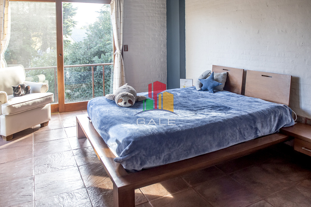 Casa ID.3723 - Vende casa de 4 dormitorios en Cantegirl, Punta del Este