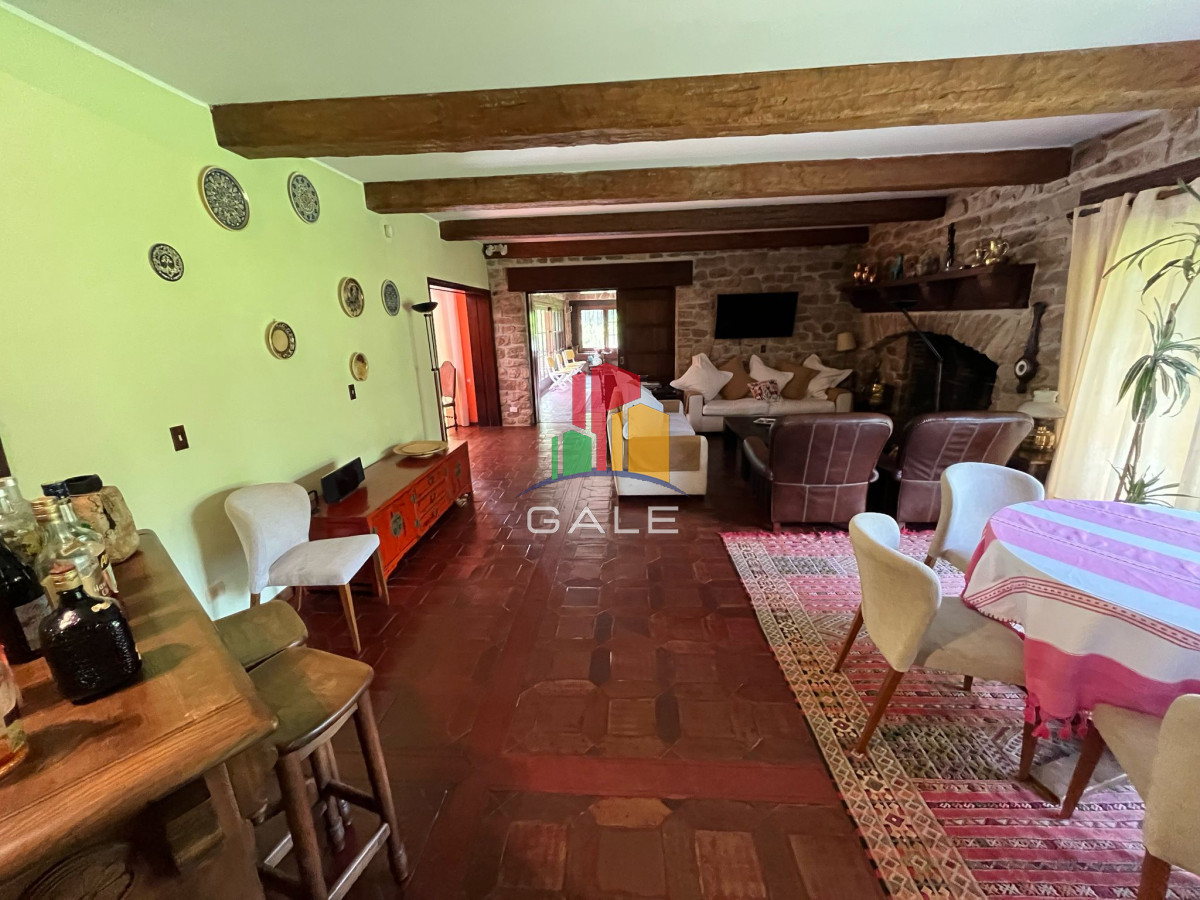 Casa ID.4736 - Hermosa mansión en Golf de 6 dormitorios , Punta del Este