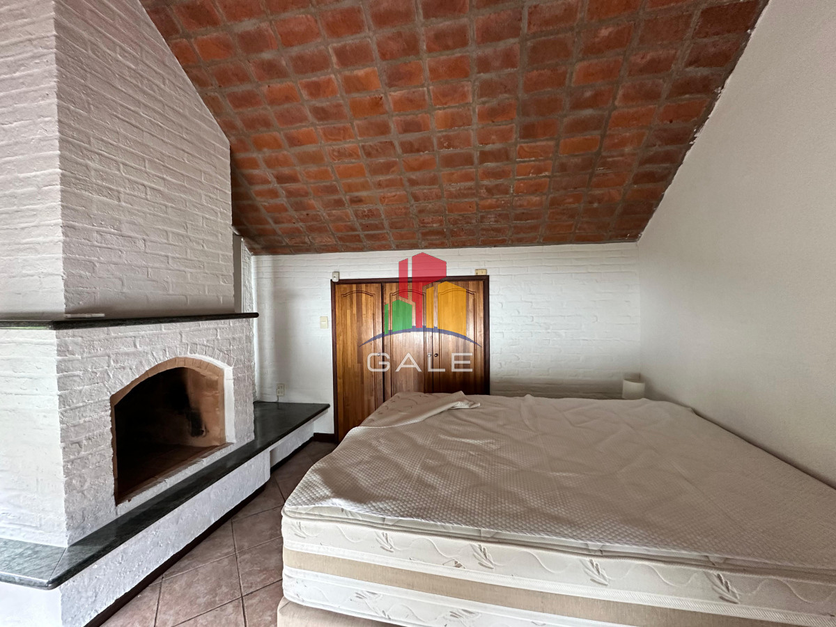 Casa ID.4735 - En venta casa en Barrio Golf, Punta del Este de 6 dormitorios.