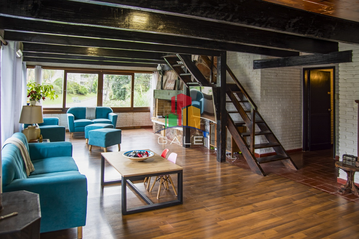 Casa ID.3737 - Casa en Venta de 5 dormitorios en San Rafael , Punta del este 