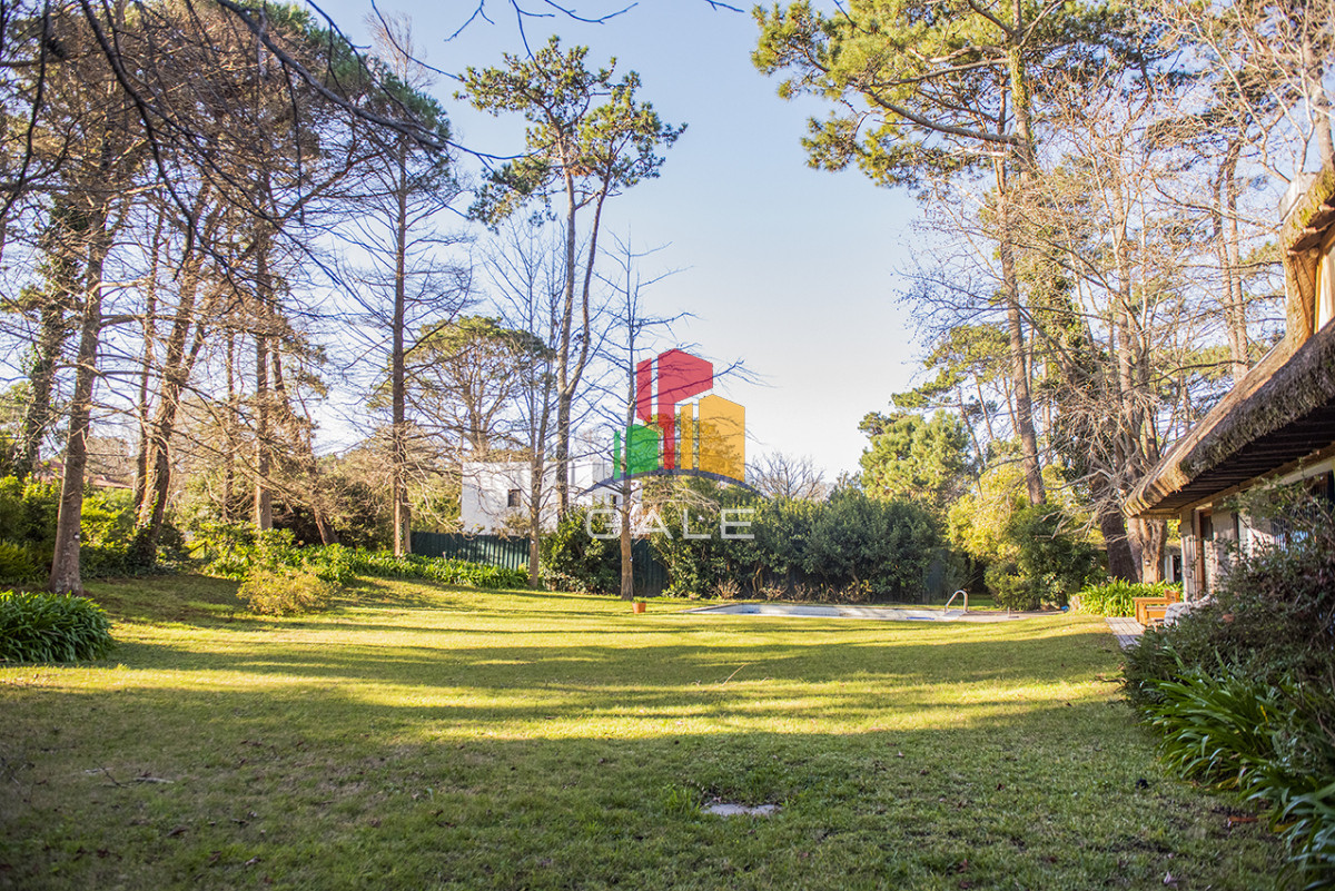 Casa ID.4739 - Casa de 4 dormitorios en venta, en Golf Punta del Este