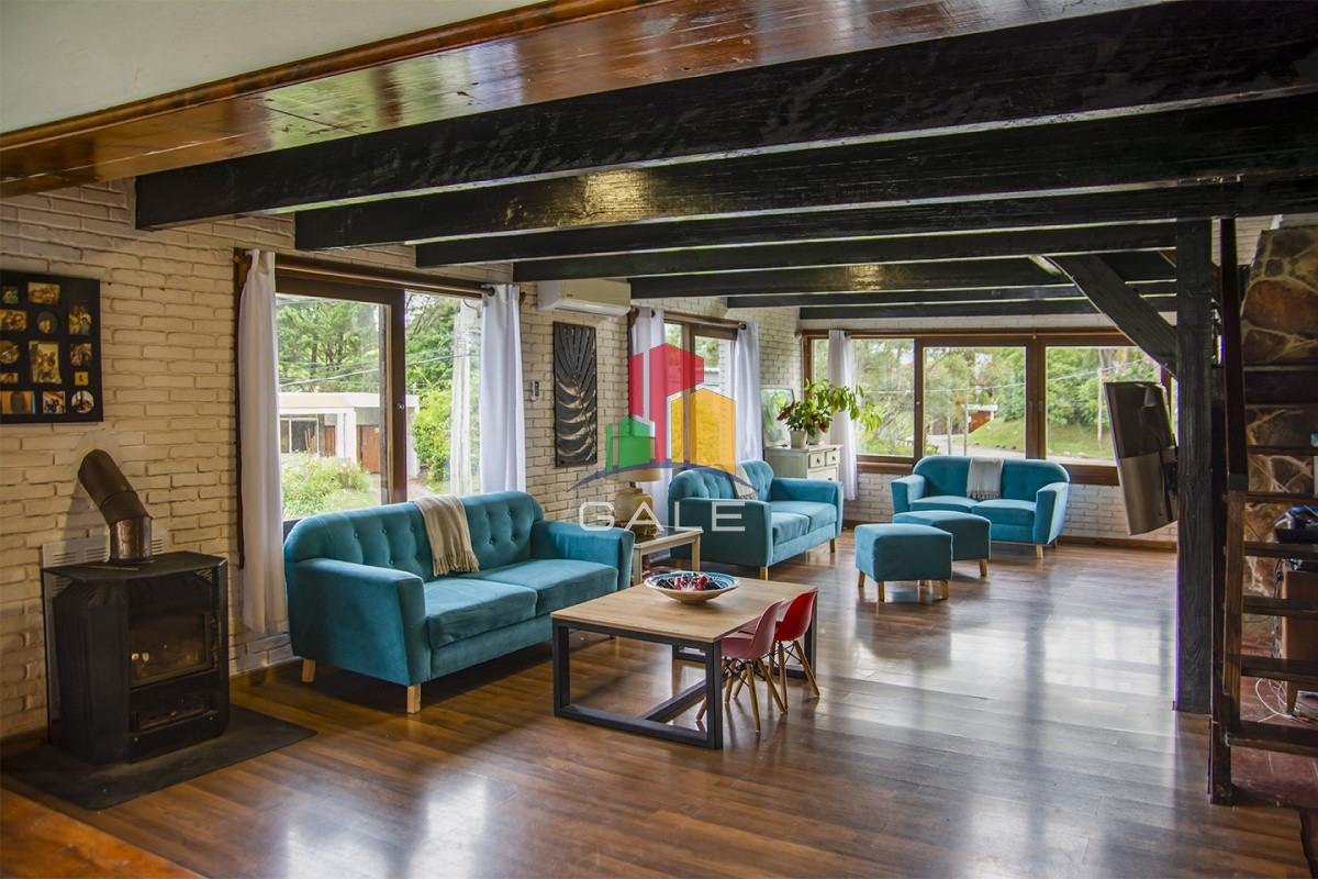 Casa ID.3737 - Casa en Venta de 5 dormitorios en San Rafael , Punta del este 