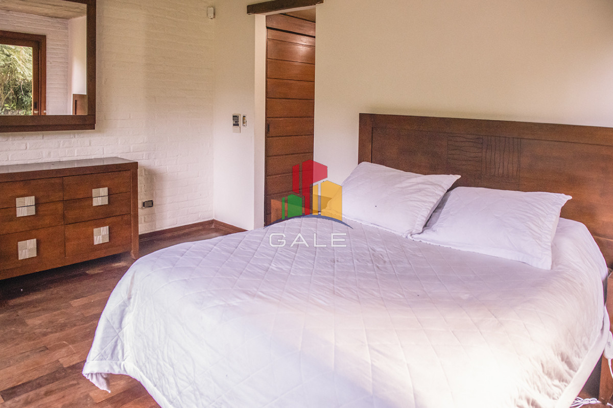 Casa ID.3723 - Vende casa de 4 dormitorios en Cantegirl, Punta del Este
