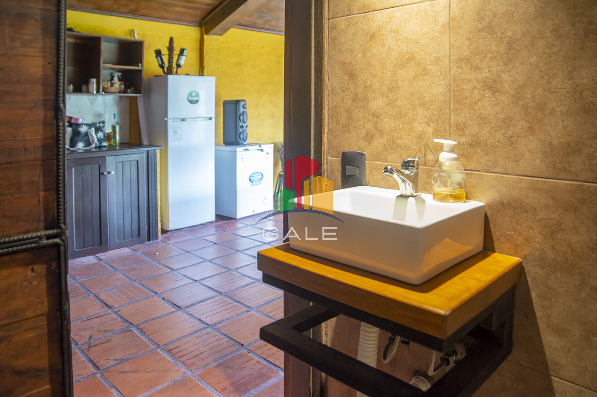 Casa ID.4564 - En venta casa de 3 Dormitorios en Jardines de Córdoba con Barbacoa 