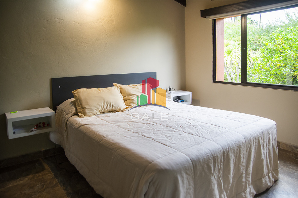 Casa ID.4564 - En venta casa de 3 Dormitorios en Jardines de Córdoba con Barbacoa 