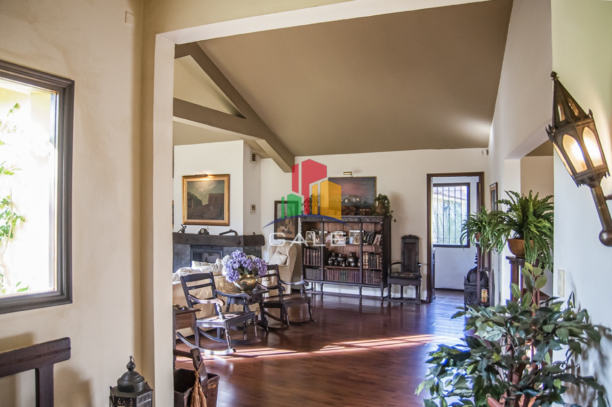 Casa ID.810 - Casa de gran tamaño ubicada en zona del Golf.