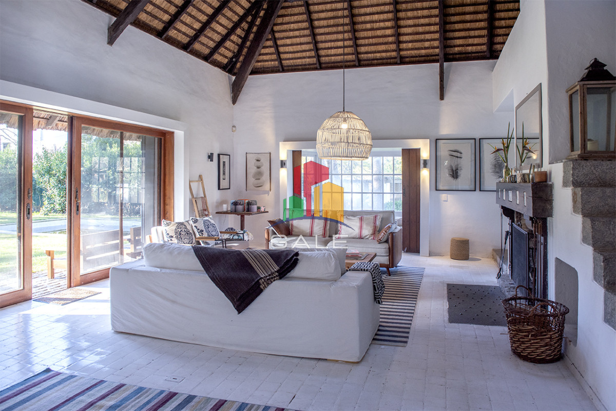 Casa ID.4739 - Casa de 4 dormitorios en venta, en Golf Punta del Este