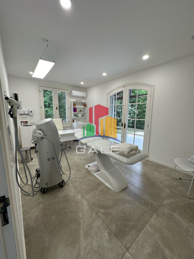 Casa ID.4738 - Casa ideal para clinica privada, zona comercial, Punta del Este