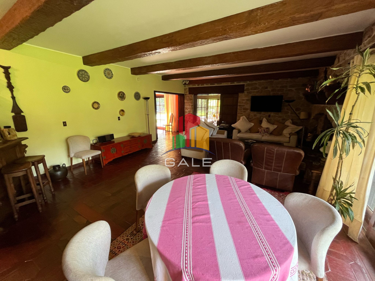 Casa ID.4736 - Hermosa mansión en Golf de 6 dormitorios , Punta del Este