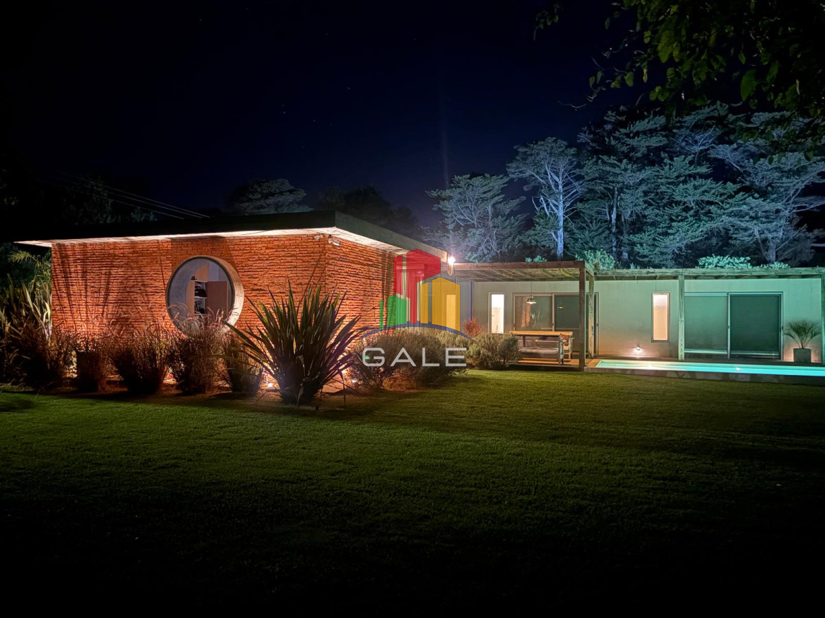 Casa ID.3965 - Casa en venta de 3 dormitorios en Punta del Este.