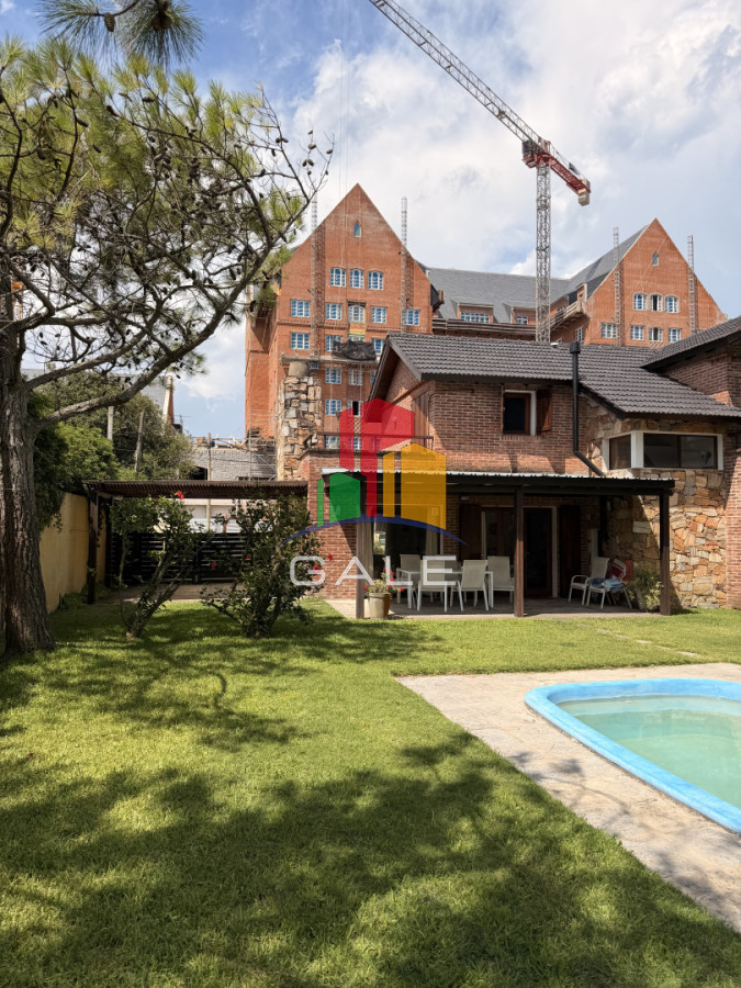 Casa ID.4733 - Vende hermosa casa en san rafael , cerca del mar, Punta del Este