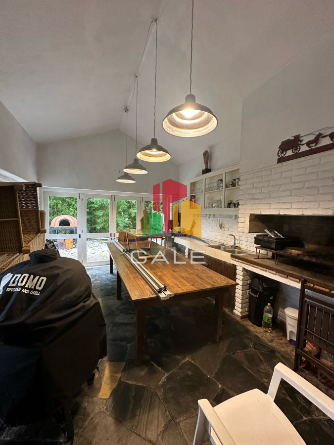 Casa ID.4738 - Casa ideal para clinica privada, zona comercial, Punta del Este